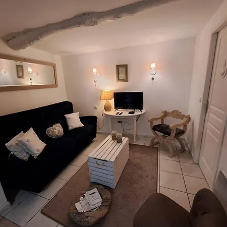 La Maisonnette De L'impasse * Cruzy